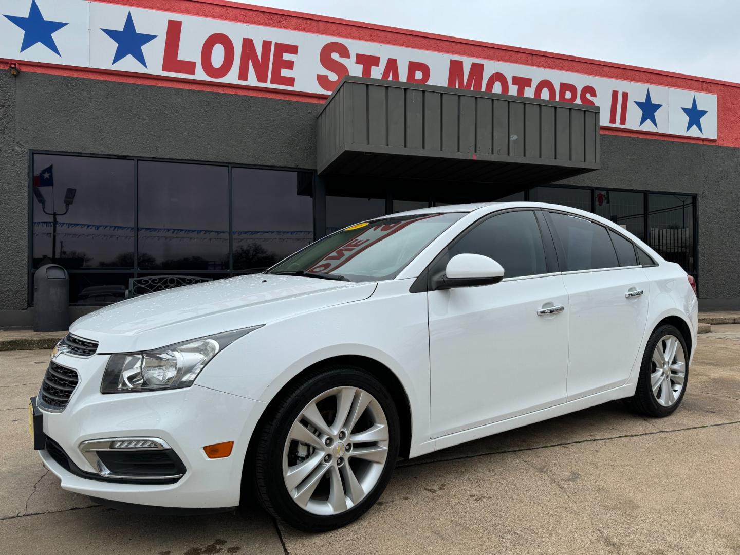 2015 WHITE CHEVROLET CRUZE LTZ (1G1PG5SB5F7) , located at 5900 E. Lancaster Ave., Fort Worth, TX, 76112, (817) 457-5456, 0.000000, 0.000000 - Photo#0